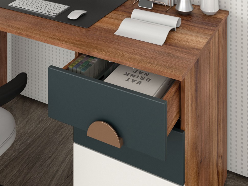 Детский письменный стол Эллия